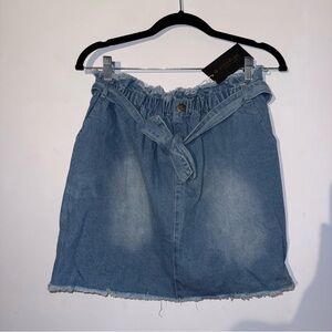 Alredine by Bailey’s Blossoms women’s size medium Denim Skirt frayed hem NWT